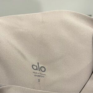 ALO Yoga Beige Leggings